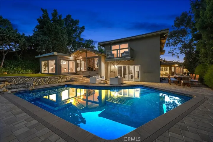 10820 Savona Road, Los Angeles, California 90077