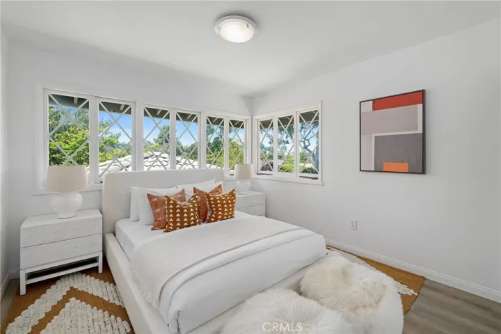 10820 Savona Road, Los Angeles, California 90077