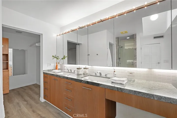 10820 Savona Road, Los Angeles, California 90077