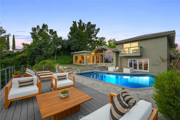 10820 Savona Road, Los Angeles, California 90077