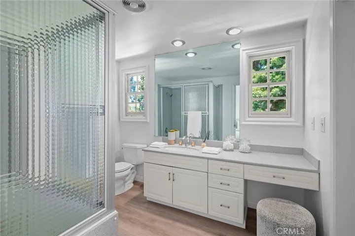 10820 Savona Road, Los Angeles, California 90077