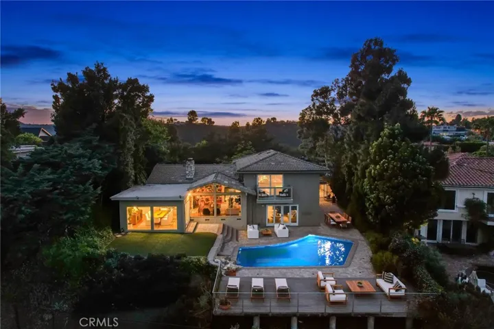 10820 Savona Road, Los Angeles, California 90077