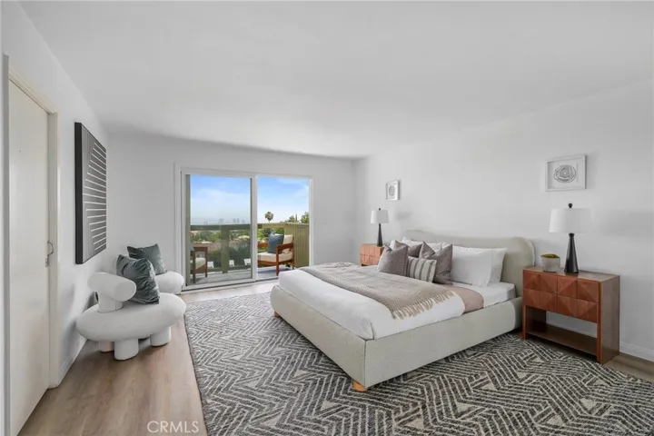 10820 Savona Road, Los Angeles, California 90077