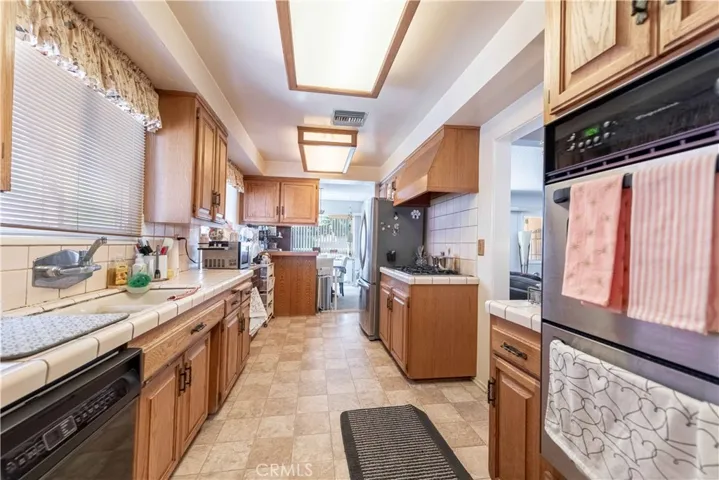 11448 Debra Avenue, Granada Hills, California 91344