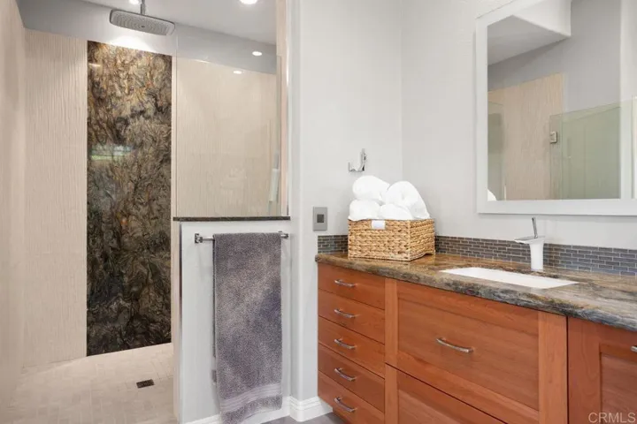 3523 Corte Esperanza, Carlsbad, California 92009
