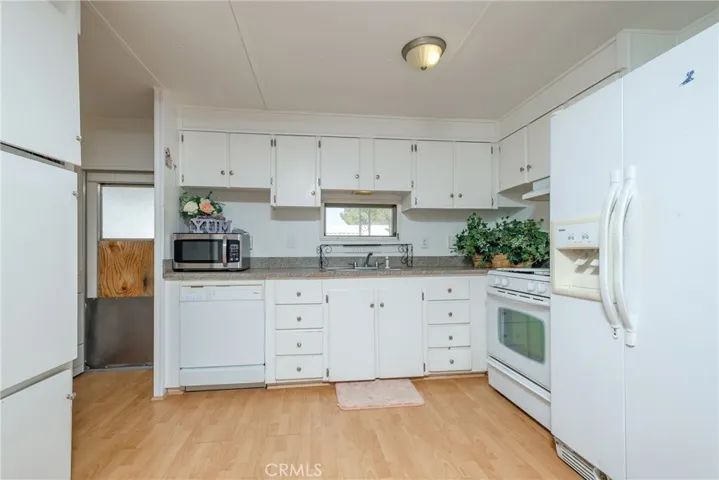 22601 Bear Valley Road 56, Apple Valley, California 92308