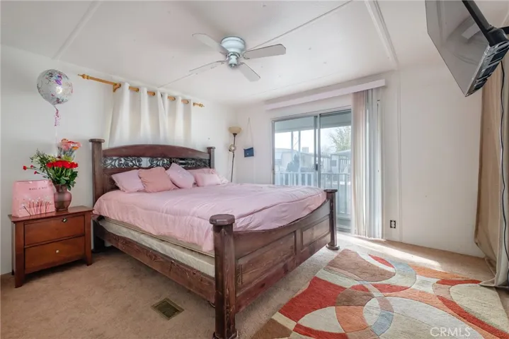 22601 Bear Valley Road 56, Apple Valley, California 92308