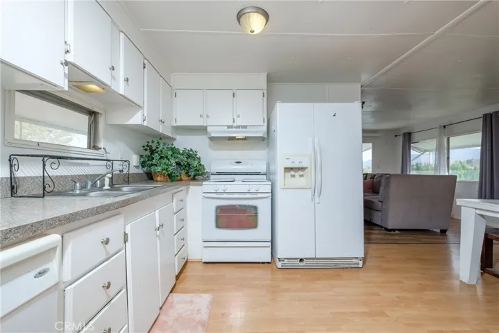 22601 Bear Valley Road 56, Apple Valley, California 92308
