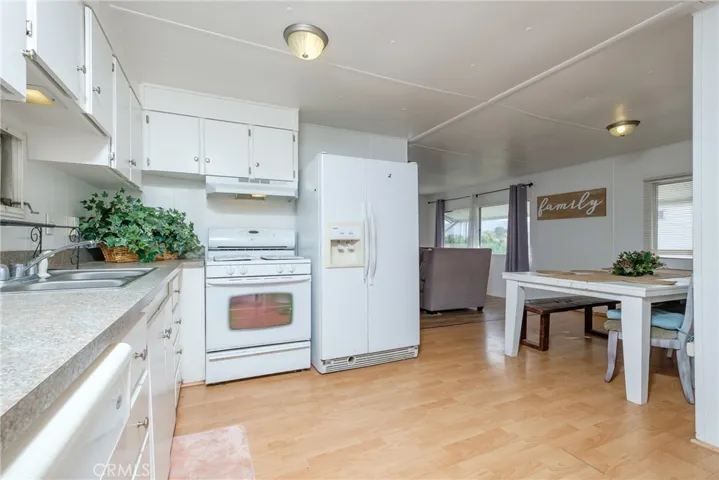 22601 Bear Valley Road 56, Apple Valley, California 92308