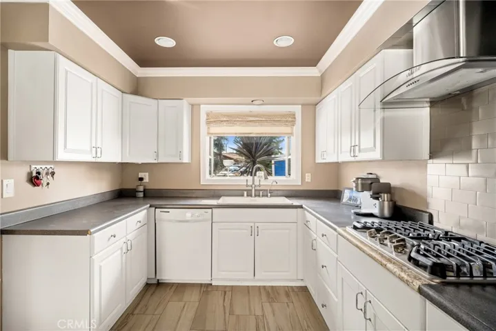 1208 N Earl Circle, Anaheim, California 92806