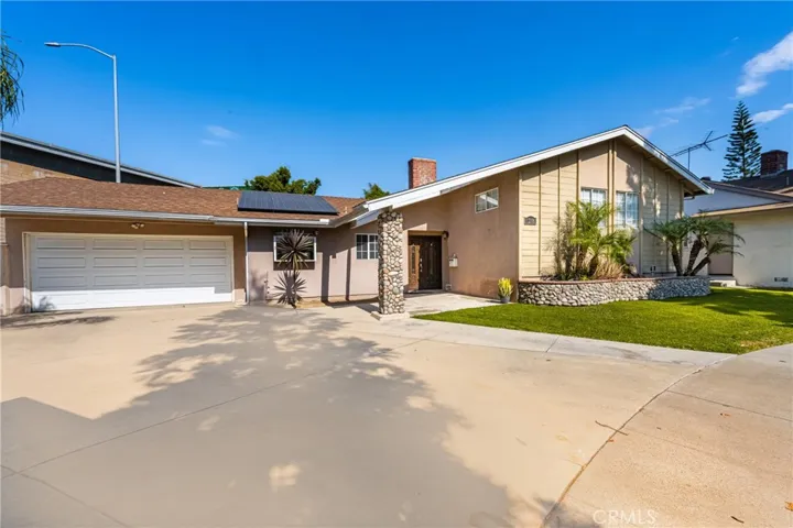 1208 N Earl Circle, Anaheim, California 92806