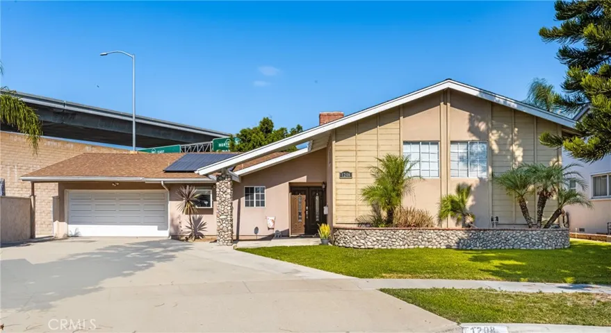 1208 N Earl Circle, Anaheim, California 92806