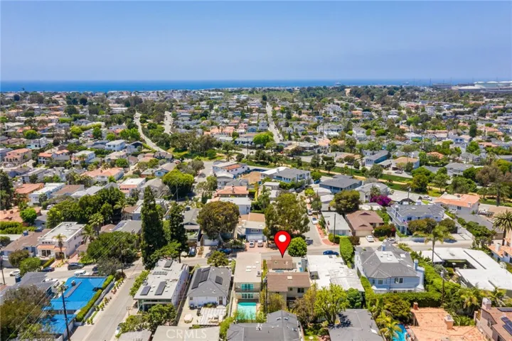 2710 Pine Avenue, Manhattan Beach, California 90266