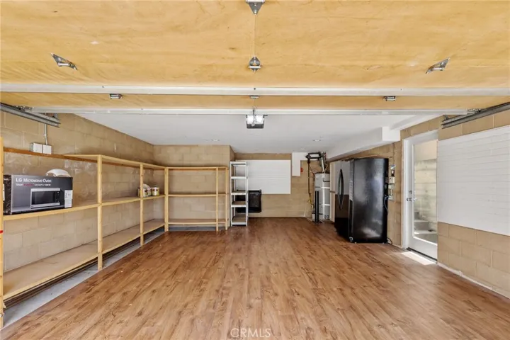 2710 Pine Avenue, Manhattan Beach, California 90266