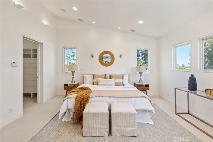2710 Pine Avenue, Manhattan Beach, California 90266