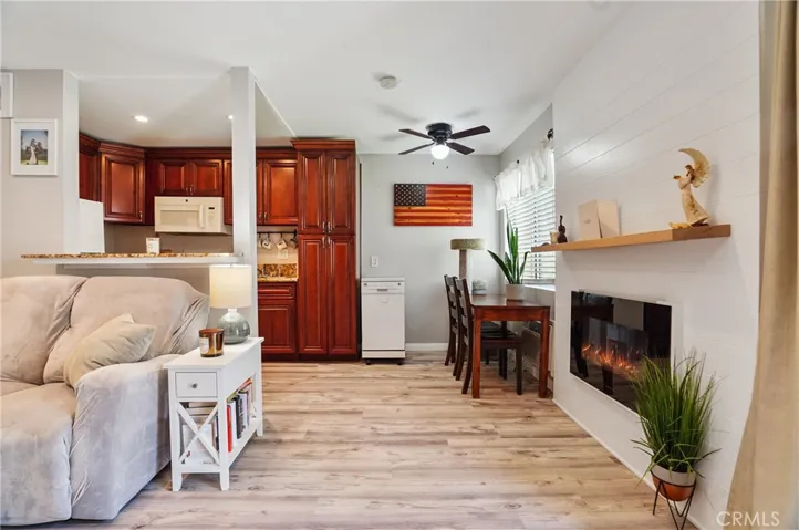 28947 Thousand Oaks Boulevard 121, Agoura Hills, California 91301
