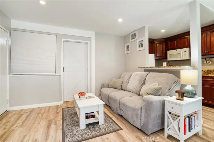 28947 Thousand Oaks Boulevard 121, Agoura Hills, California 91301