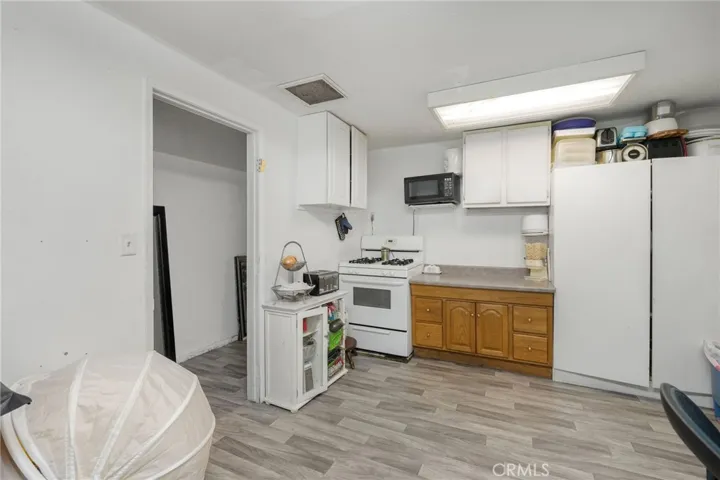 1401 Border Avenue, Torrance, California 90501
