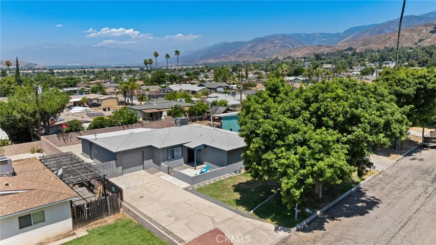 5530 Elm Avenue, San Bernardino, California 92404