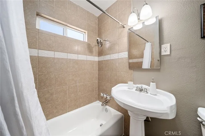 5530 Elm Avenue, San Bernardino, California 92404