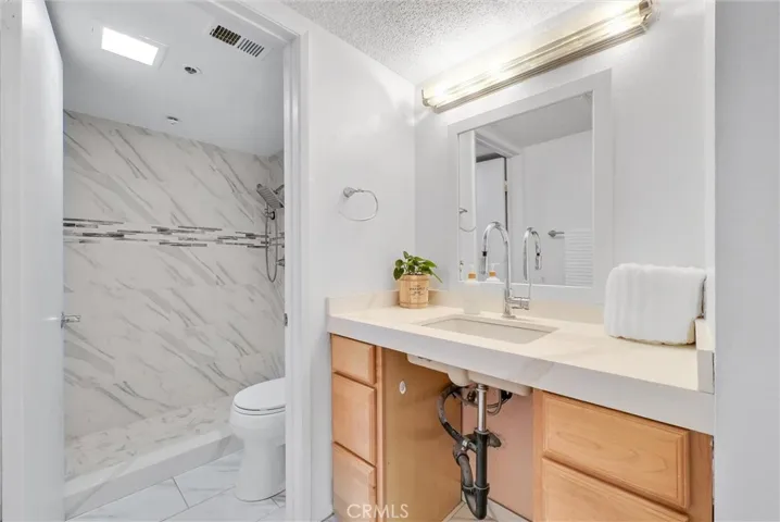 35 Linden Avenue 409, Long Beach, California 90802