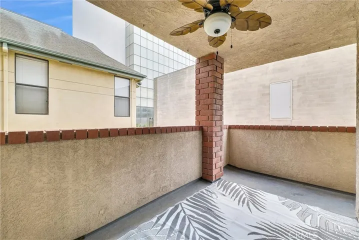 35 Linden Avenue 409, Long Beach, California 90802