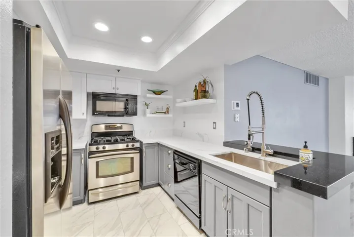 35 Linden Avenue 409, Long Beach, California 90802