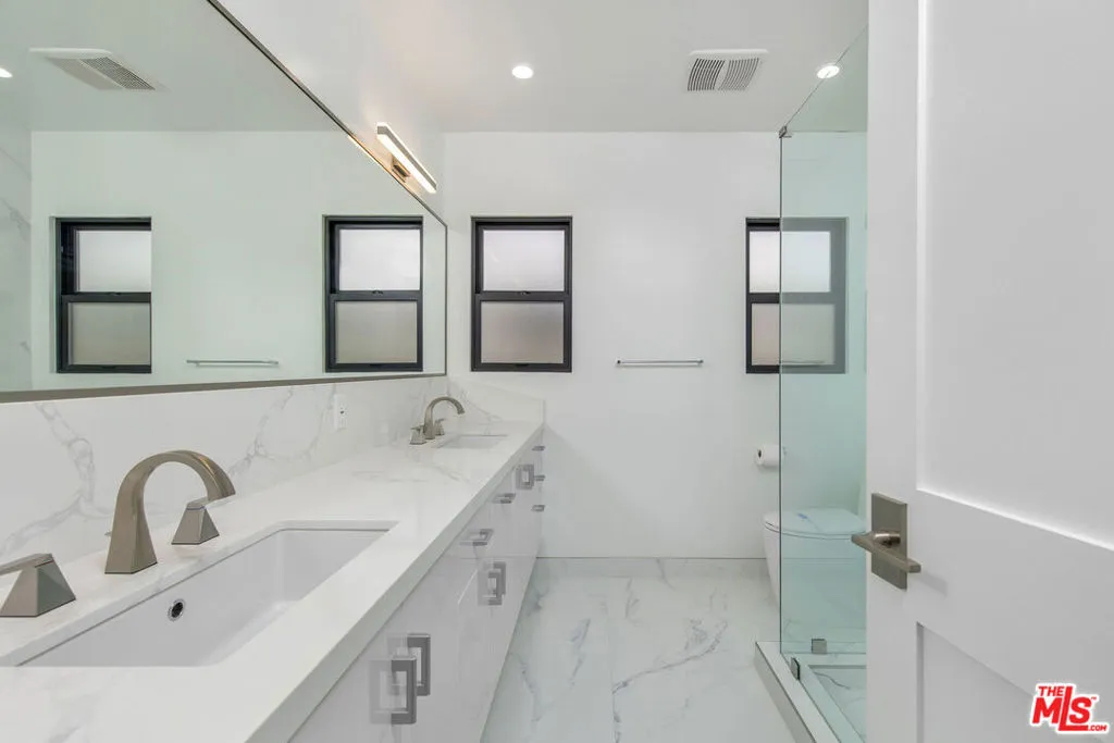 109 S Crescent Heights Boulevard, Los Angeles, California 90048 home-pic-12