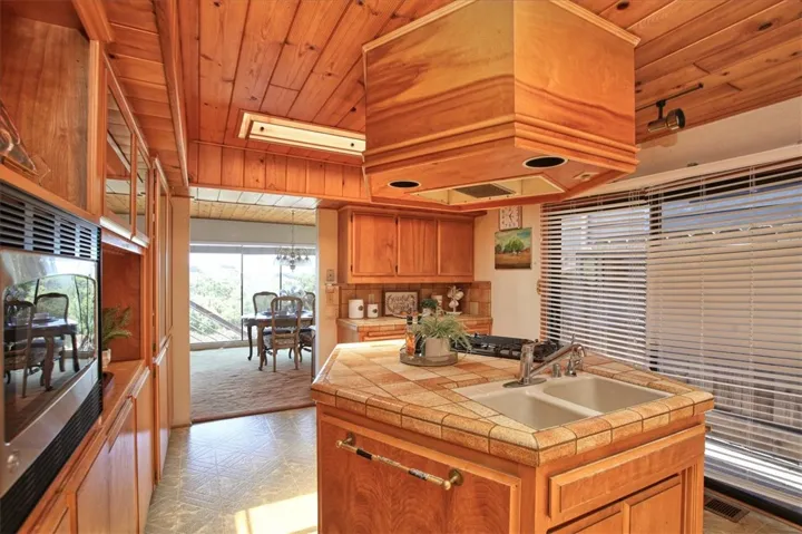 5670 Moonstone Beach Drive, Cambria, California 93428