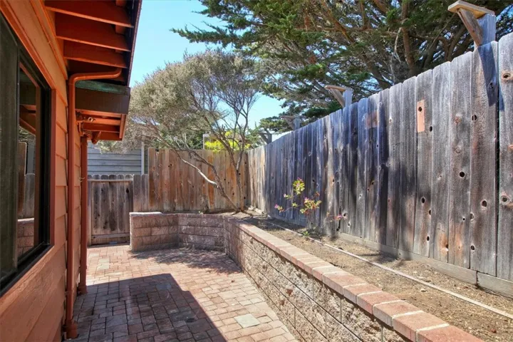 5670 Moonstone Beach Drive, Cambria, California 93428