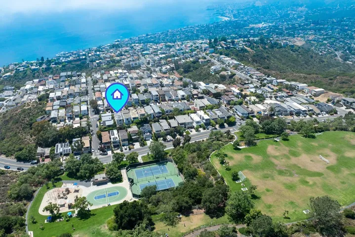 922 Tia Juana Street, Laguna Beach, California 92651