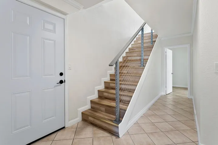 922 Tia Juana Street, Laguna Beach, California 92651