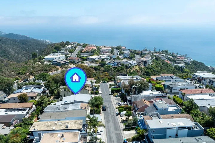 922 Tia Juana Street, Laguna Beach, California 92651