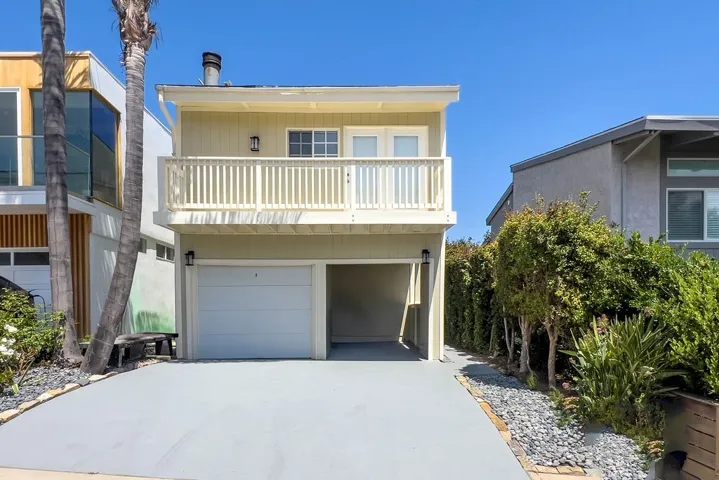 922 Tia Juana Street, Laguna Beach, California 92651