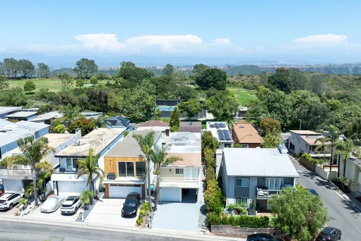 922 Tia Juana Street, Laguna Beach, California 92651