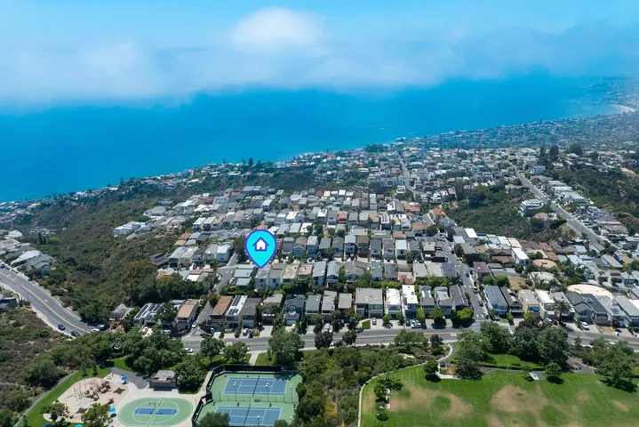 922 Tia Juana Street, Laguna Beach, California 92651