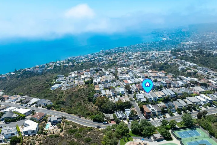 922 Tia Juana Street, Laguna Beach, California 92651