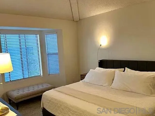 376 Center St 304, Chula Vista, California 91910 home-pic-12