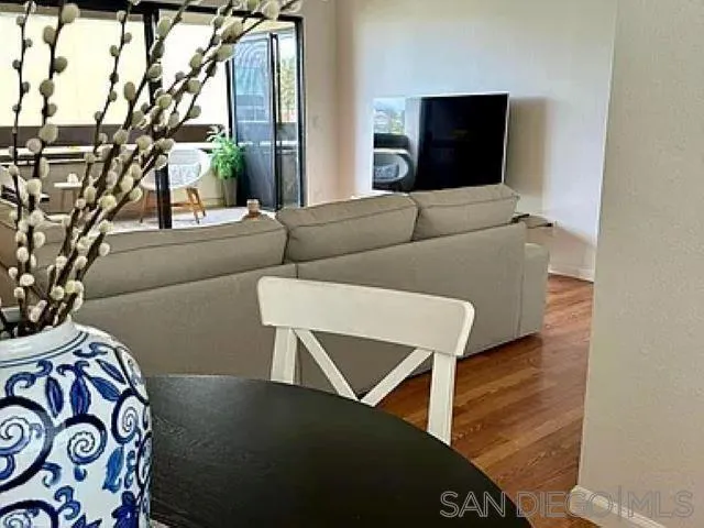 376 Center St 304, Chula Vista, California 91910 home-pic-4