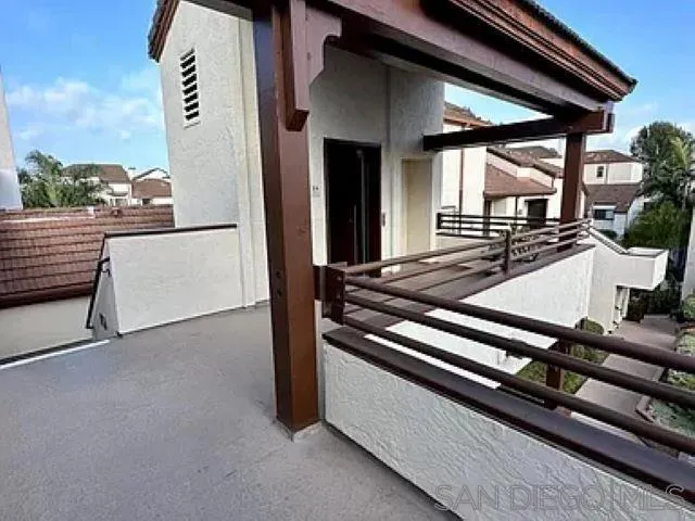 376 Center St 304, Chula Vista, California 91910 home-pic-16