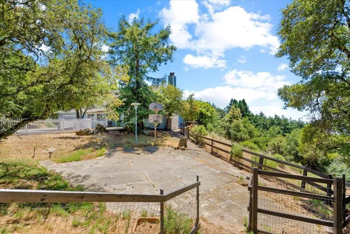 707 Summit Road, Watsonville, California 95076