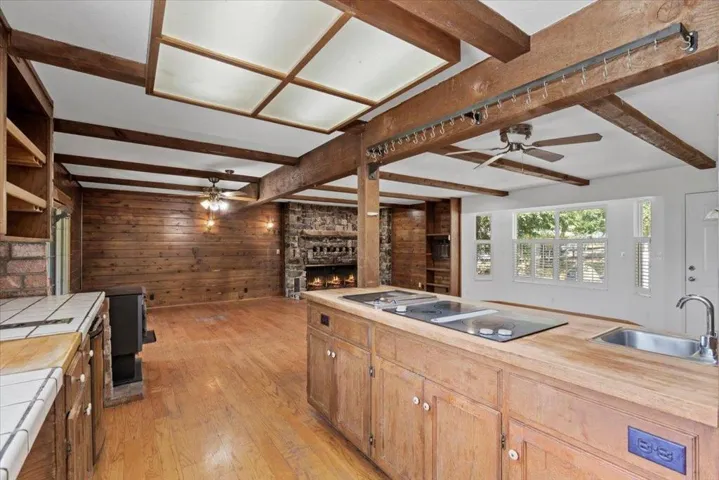 707 Summit Road, Watsonville, California 95076