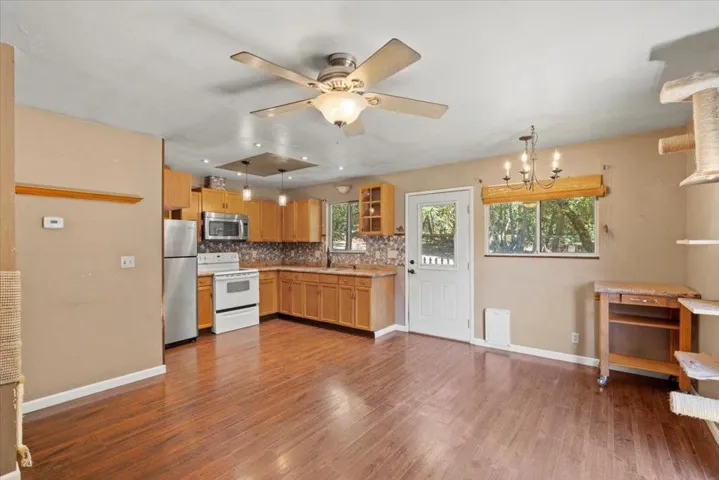 707 Summit Road, Watsonville, California 95076