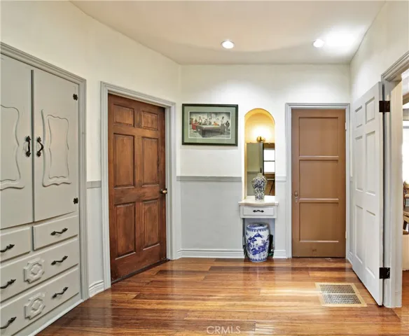 2nd Foyer view to 2nd bedrooom and downstairs basement storage