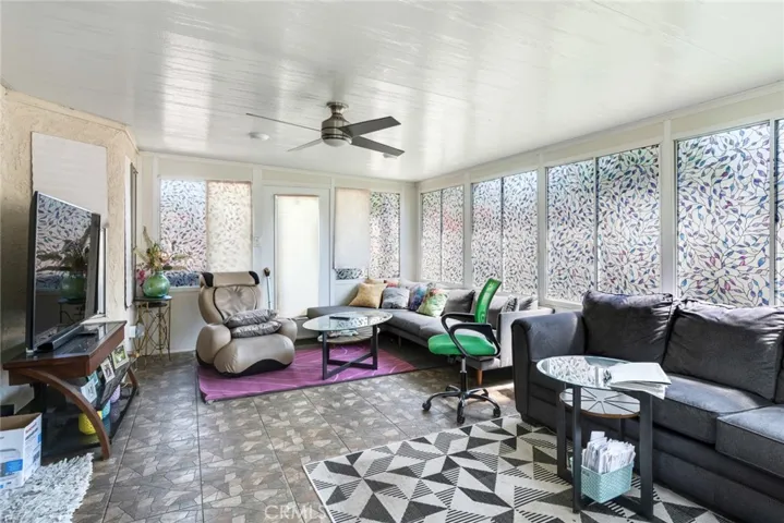 11672 Oak Knoll Court, Fontana, California 92337