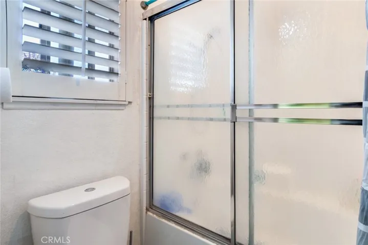 11672 Oak Knoll Court, Fontana, California 92337