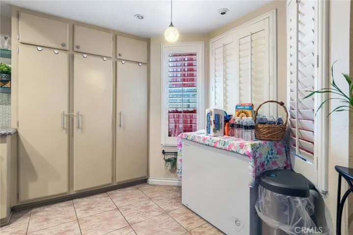 11672 Oak Knoll Court, Fontana, California 92337