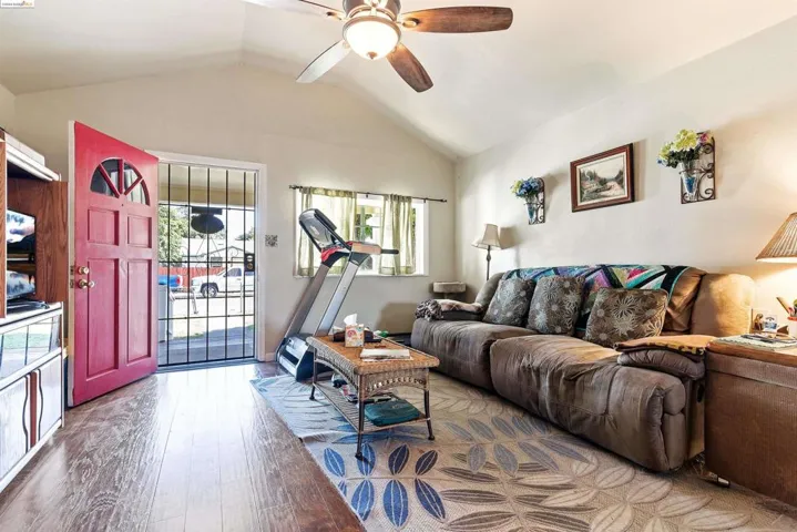 103 Malicoat Ave, Oakley, California 94561