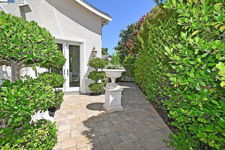 767 Saint John Cir, Pleasanton, California 94566