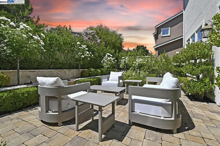 767 Saint John Cir, Pleasanton, California 94566